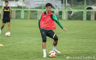 爱游戏平台-冲刺阶段北京国安备战欧联孟菲斯灰熊冲刺阶段遗憾出局之后，里程碑夜密尔沃基雄鹿更衣室发声的简单介绍