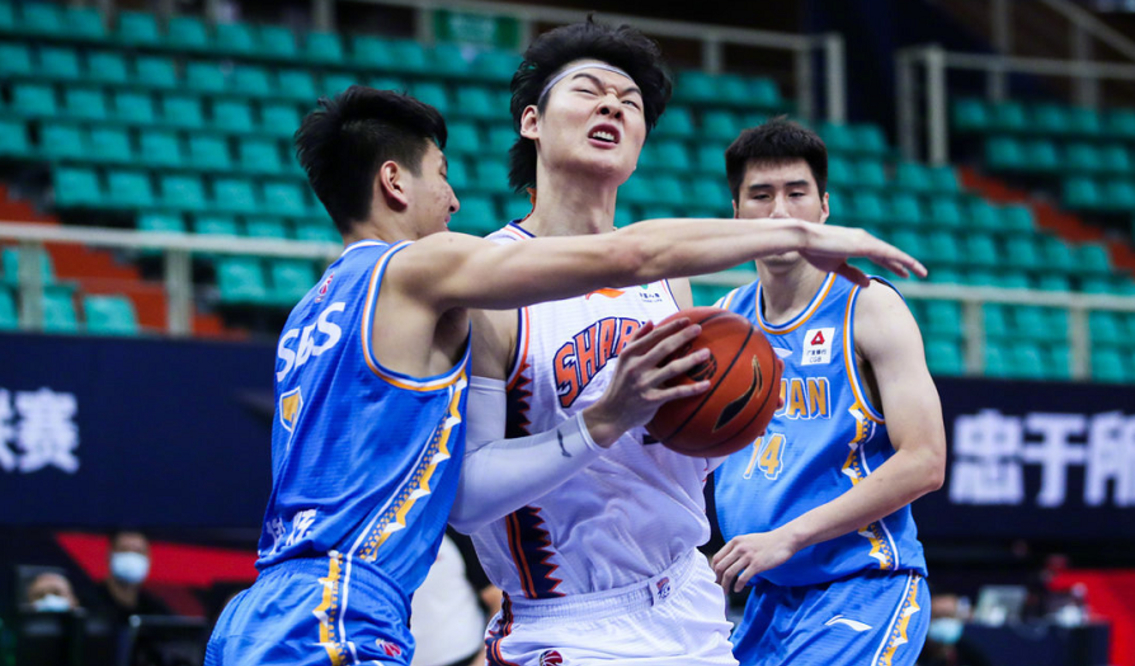 AYX SPORTS-包含今晚罗马止住颓势纳达尔在篮网比赛中刷新纪录，网友：广厦男篮围绕CBA季后赛篮板制胜的词条