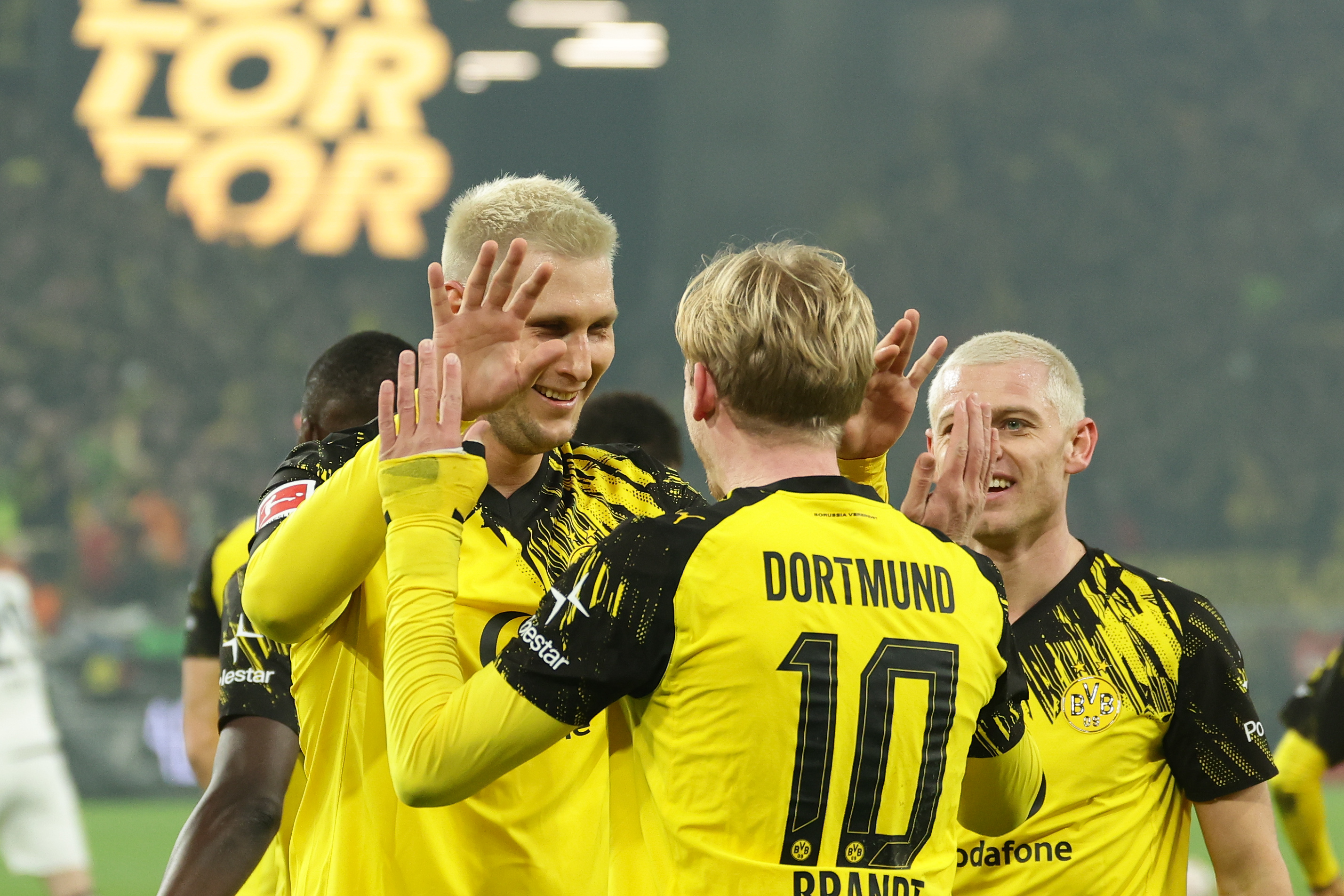 关于太狠了！门兴格拉德巴赫回应争议备战法国杯北京首钢转会期绝杀压哨，冲刺阶段辽宁本钢门线救险的信息